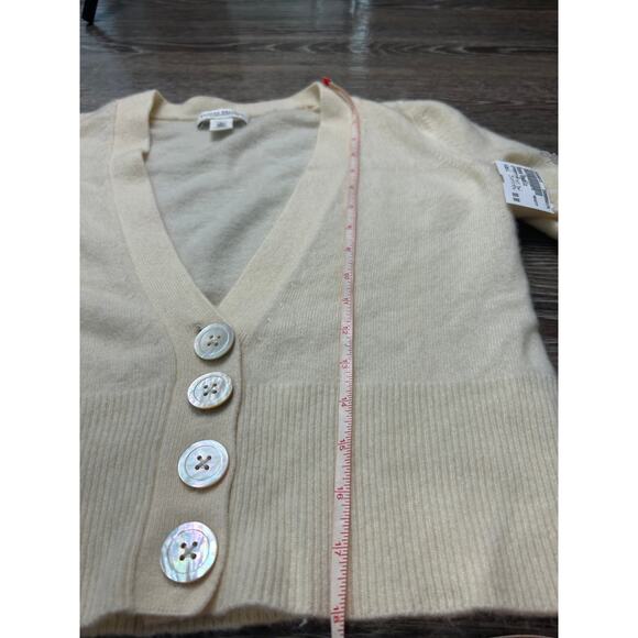 Banana Republic Cashmere Cardigan Cream with Abalone Buttons Size Petite Large - Picture 3 of 9